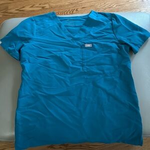 Figs Scrub Top Size small Caribbean Blue